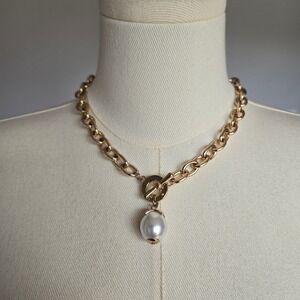 Gold Chunky Chain Toggle Pearl Pendant Necklace Statement Minimalist